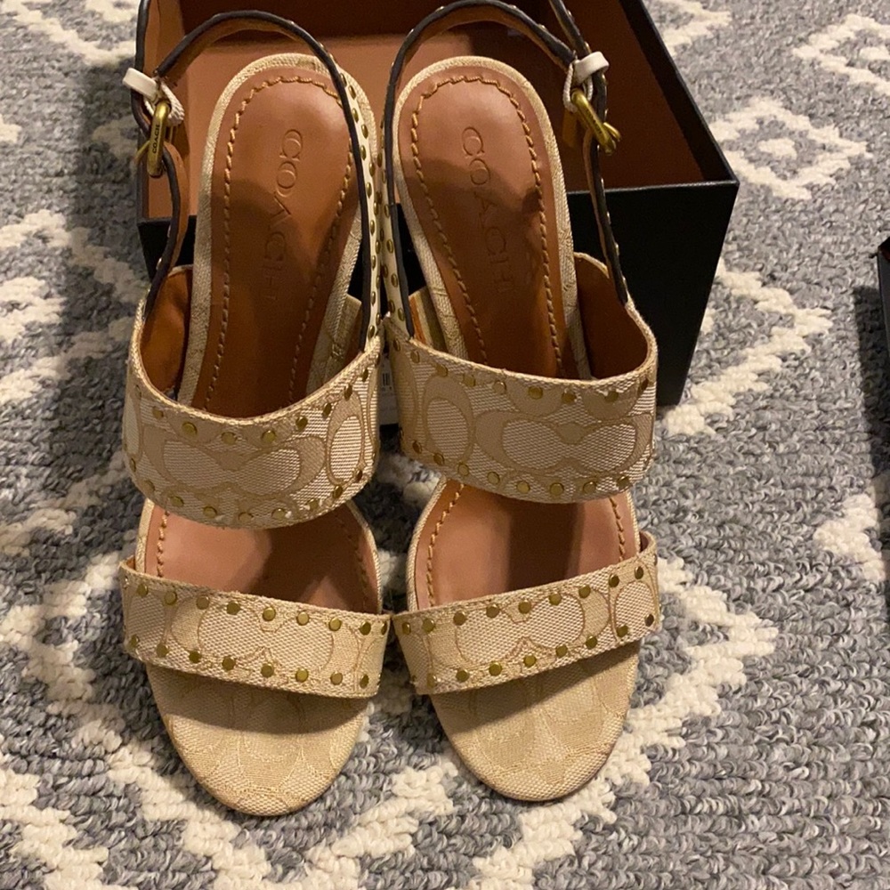 Coach heals slightly worn